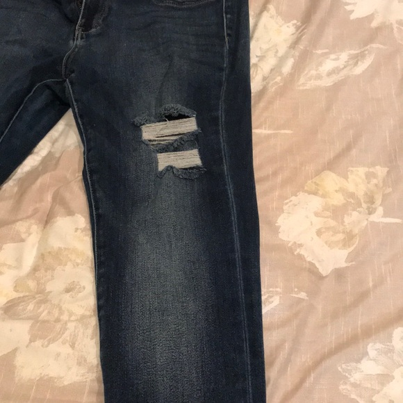 New York and Co ripped jeans - Picture 4 of 4